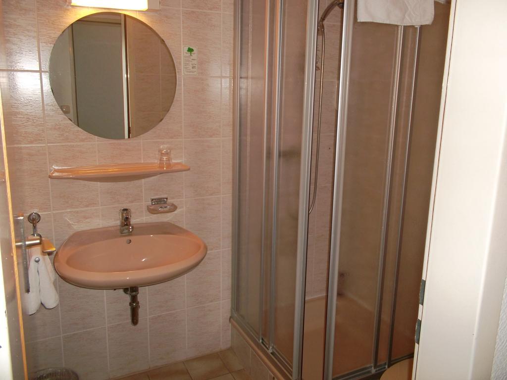 Hotel Hubertus Brome Phòng bức ảnh